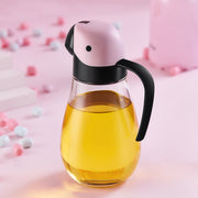 Kitchen vinegar and soy sauce dispenser