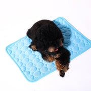 100×70cm: Cooling Gel Pet Ice Mat 100x70cm – Ideal for Medium Dogs