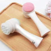 Dual-sided face brush on wooden tray – cleansing tool